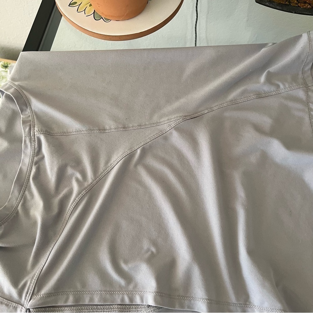 Grey Yogalicious razor back tank top with split back A line shape, S. - Picture 10 of 12
